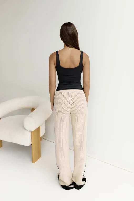 BASE Everyday Staple Singlet Top Black