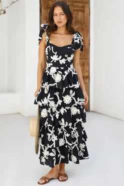 Beauty Of You Maxi Dress Black