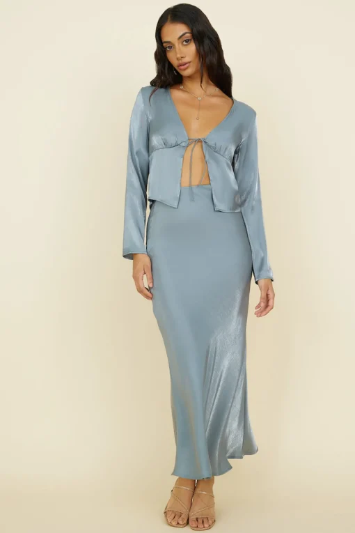 Bouquet of Flowers Top Grey