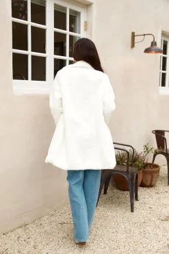 Fuzzy Feeling Coat White
