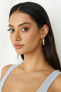18K Gold Plated Queen Things Necklace Gold