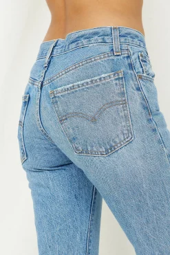 LEVI'S '80S Mom Jeans So Next Year