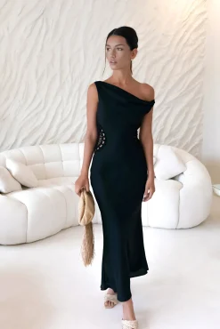 Moonlight Dancer Off Shoulder Maxi Dress Black