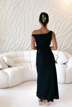 Moonlight Dancer Off Shoulder Maxi Dress Black