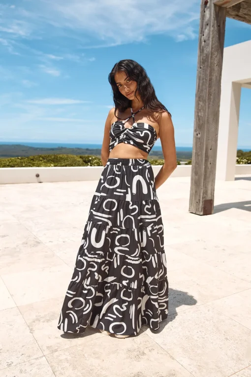 Panoramic Views Maxi Skirt Black