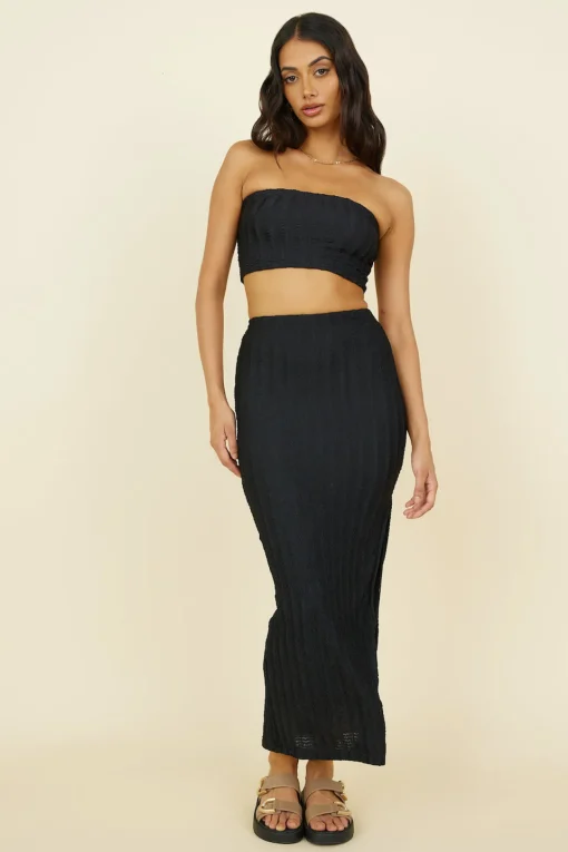 Poolside Adventure Crop Top Black