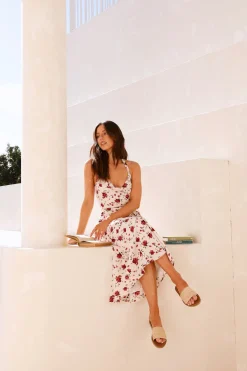 Romanticise Halter Maxi Dress Pink