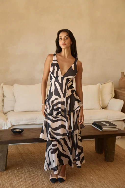 Siren Calling Maxi Dress Black