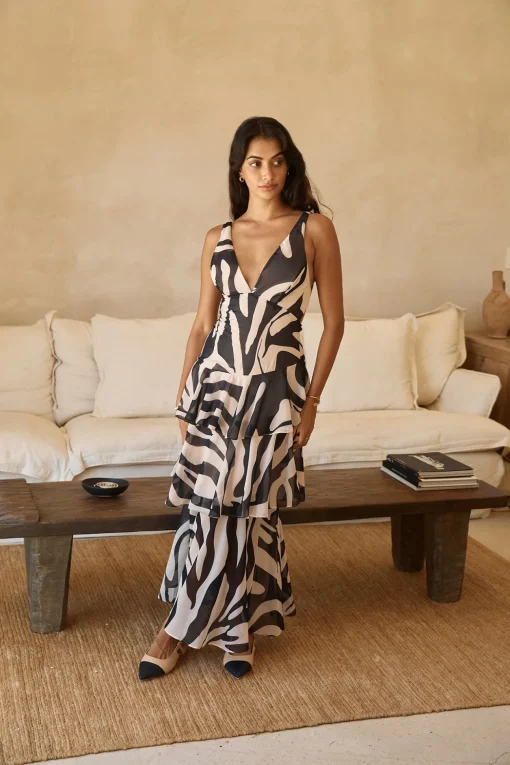 Siren Calling Maxi Dress Black