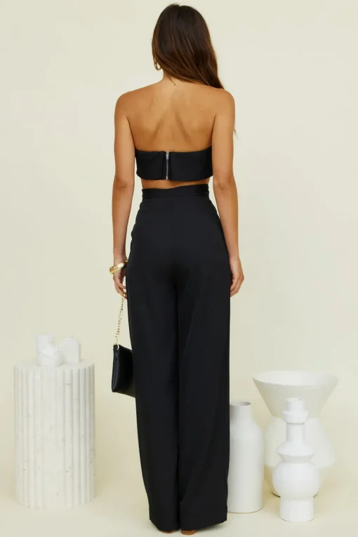 Solaris Crop Top Black