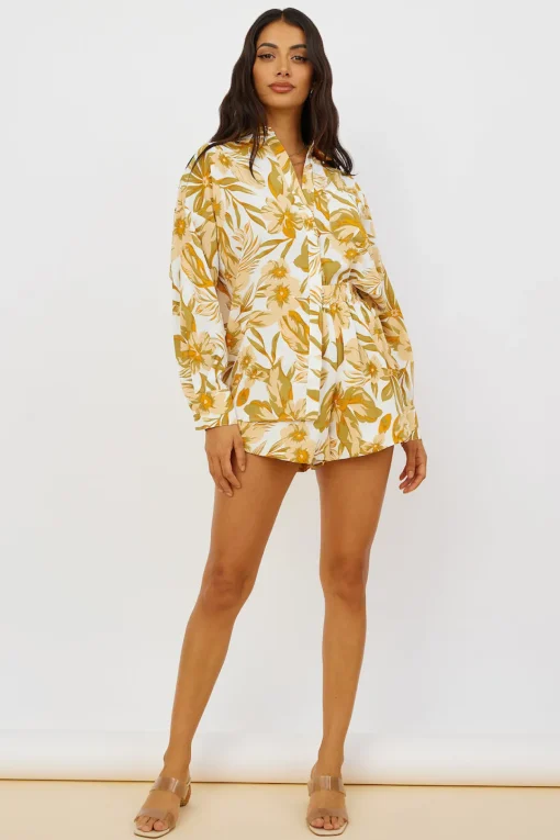 Summer Sweethearts Shorts Yellow