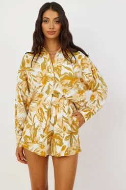Summer Sweethearts Shorts Yellow
