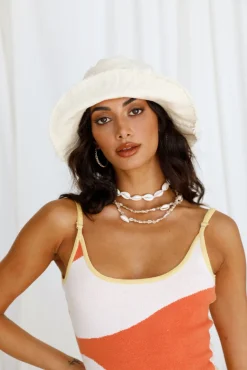 Sun Shower Bucket Hat Beige