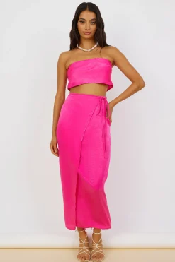 The Right Place Crop Top Pink