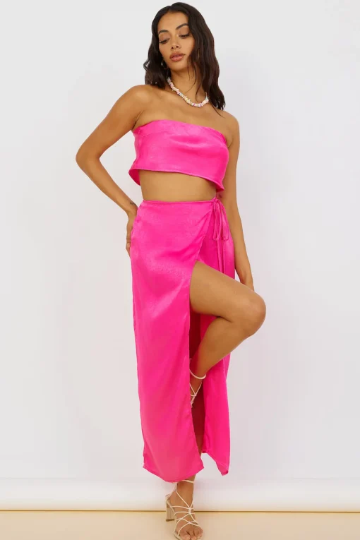 The Right Place Crop Top Pink