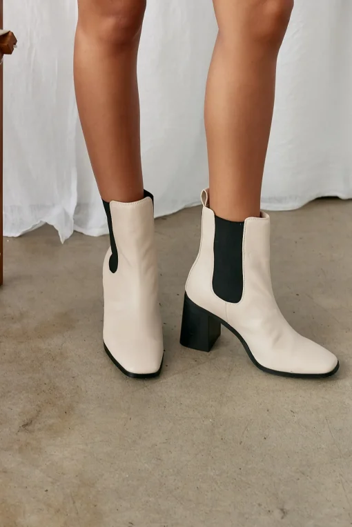 VERALI Link Chelsea Gusset Boots Bone