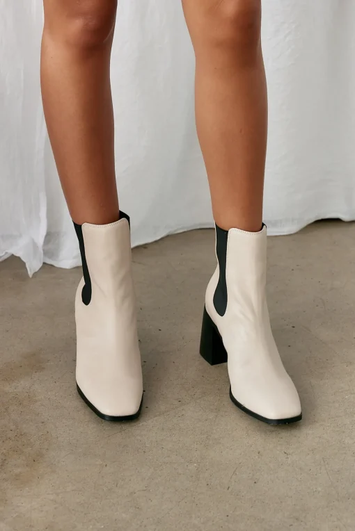 VERALI Link Chelsea Gusset Boots Bone